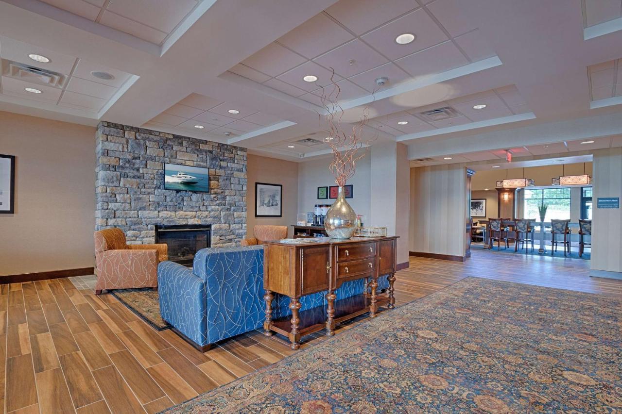 Hampton Inn & Suites Cazenovia, Ny Bagian luar foto