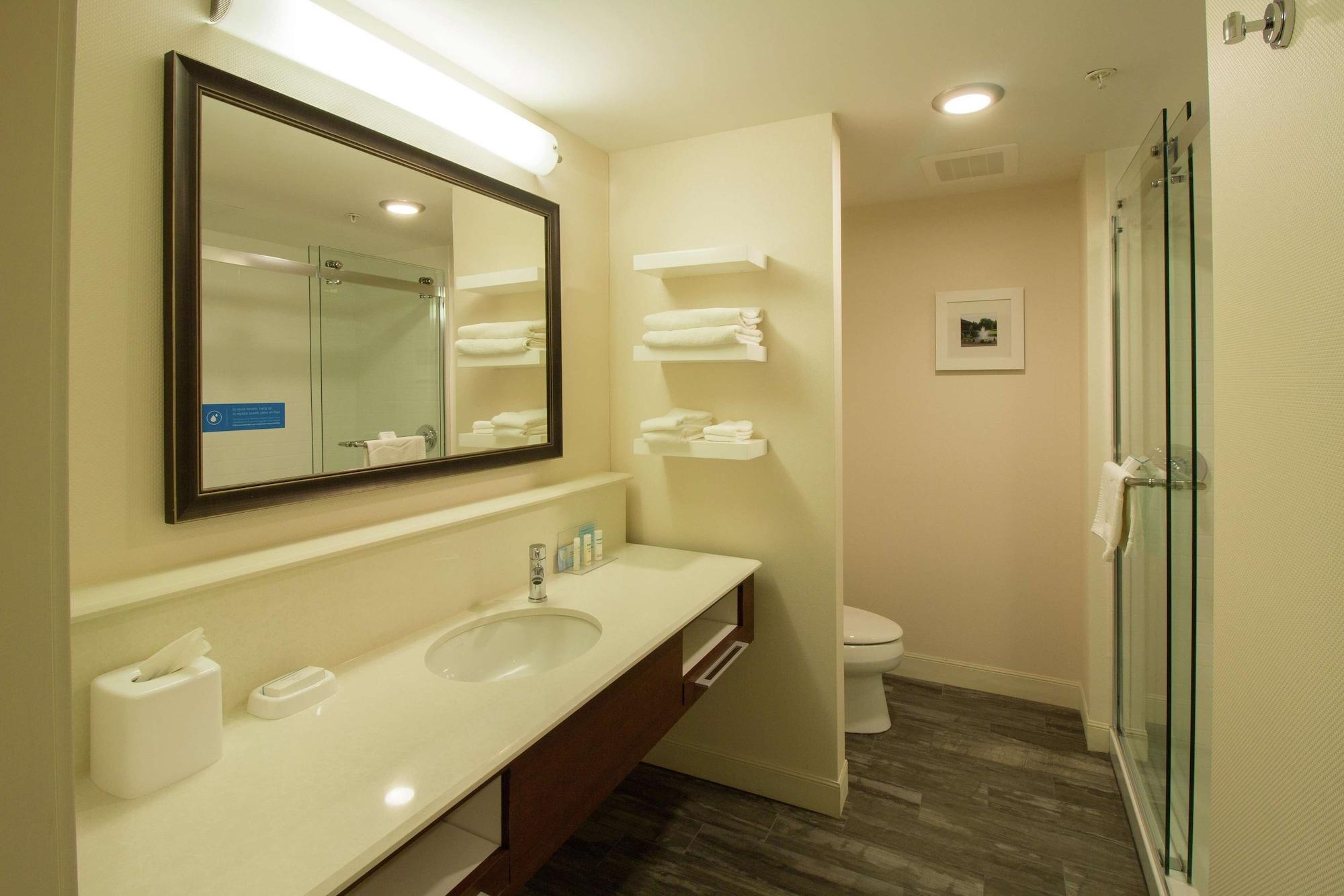 Hampton Inn & Suites Cazenovia, Ny Bagian luar foto
