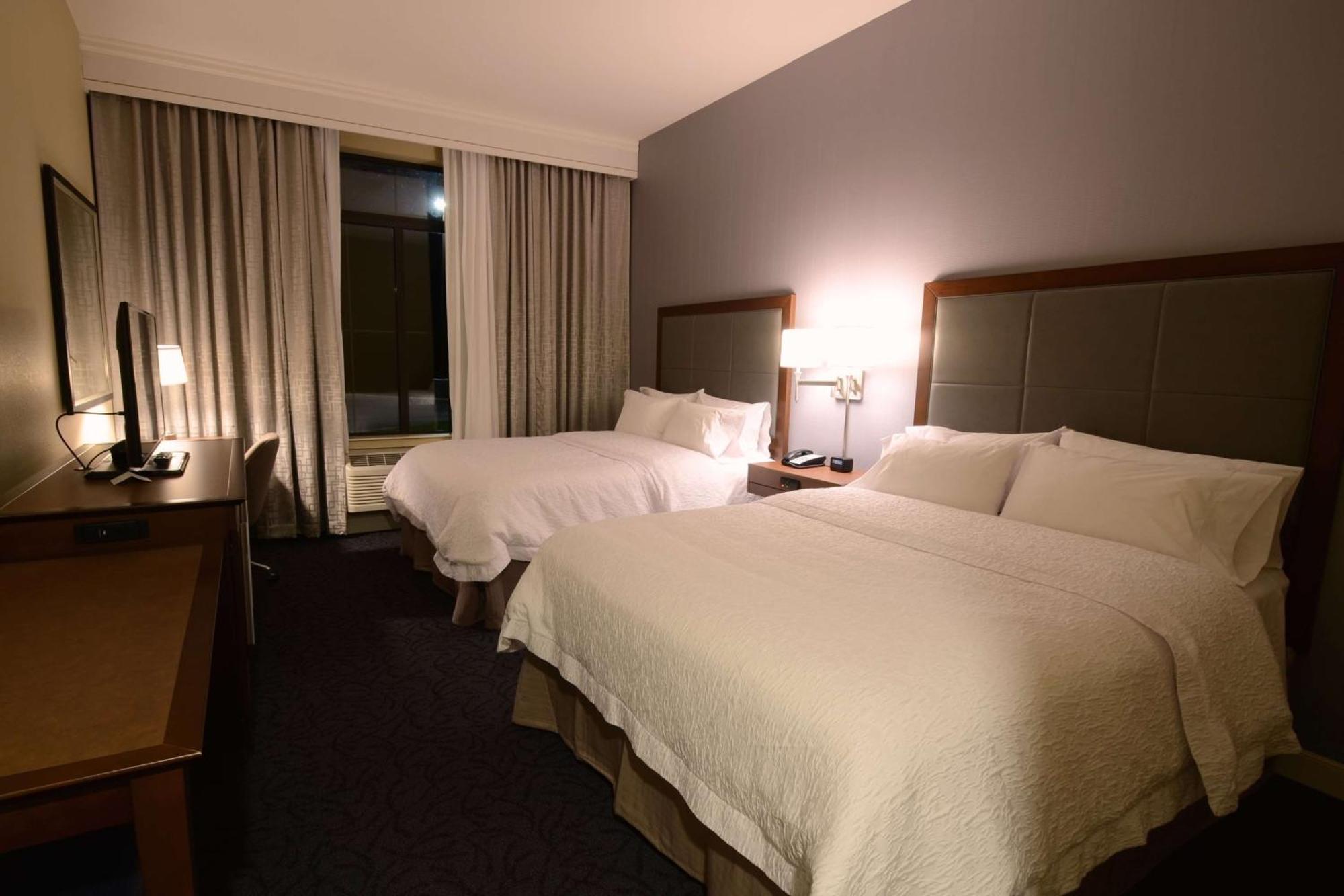 Hampton Inn & Suites Cazenovia, Ny Bagian luar foto