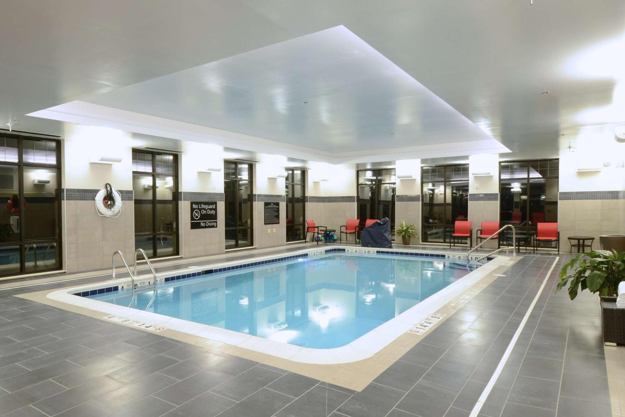 Hampton Inn & Suites Cazenovia, Ny Bagian luar foto