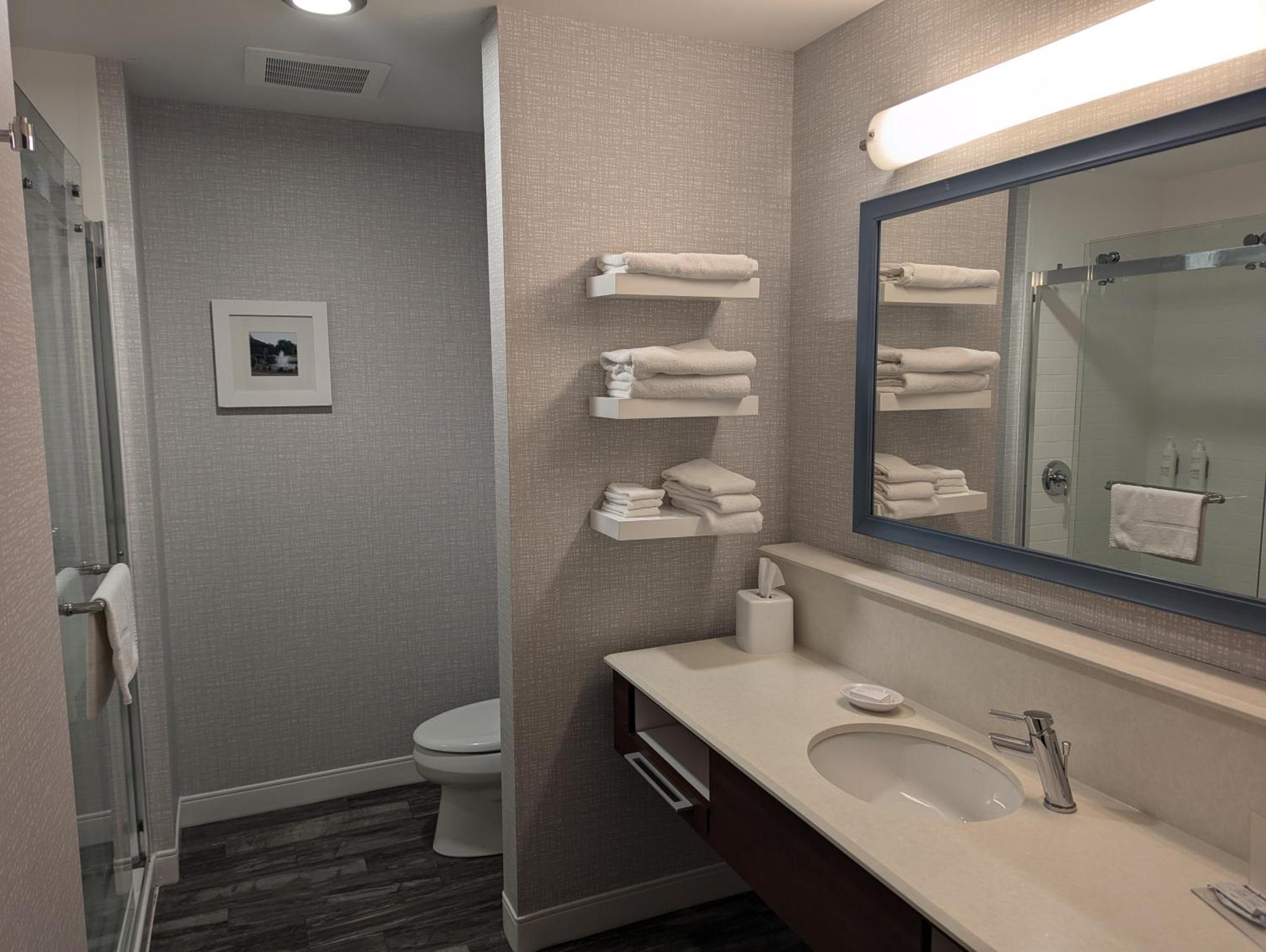 Hampton Inn & Suites Cazenovia, Ny Bagian luar foto